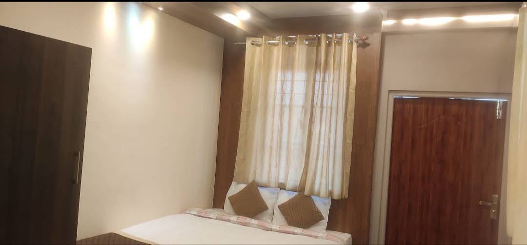 Room Image 5